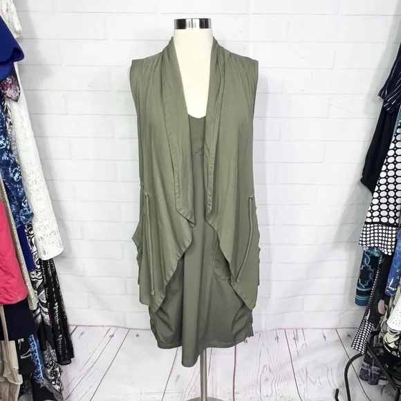 💚|•MIAMI•| Hunter Green Belted Best Size Small - Picture 4 of 10
